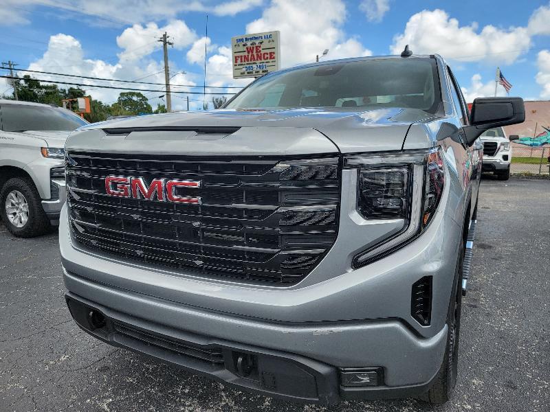 GMC Sierra 1500 Elevation Crew Cab 2WD 2024