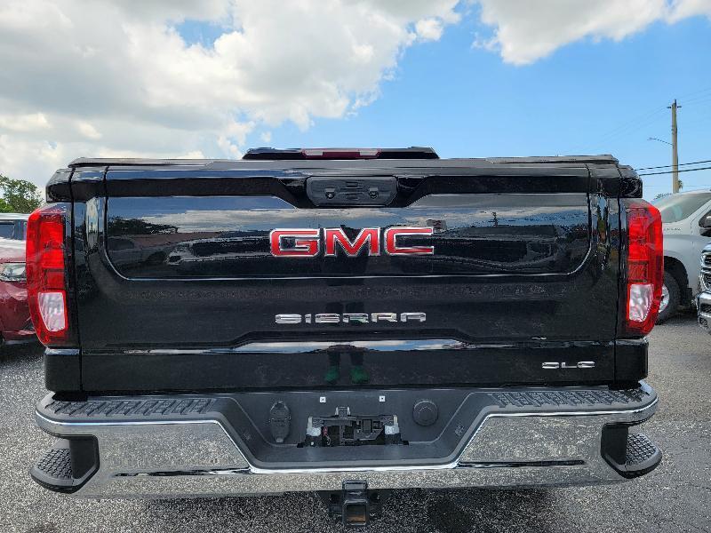 GMC Sierra 1500 SLE Crew Cab 4WD 2022