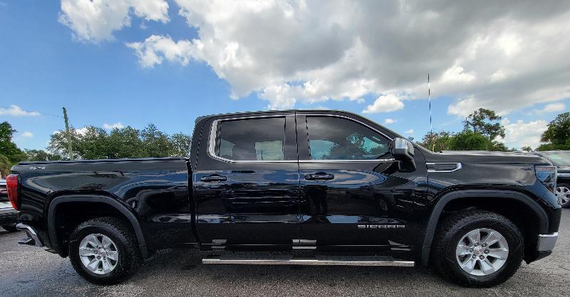 GMC Sierra 1500 SLE Crew Cab 4WD 2022