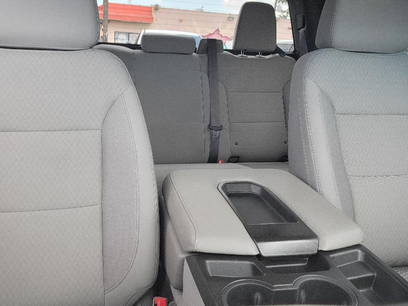 GMC Sierra 1500 SLE Crew Cab 4WD 2022