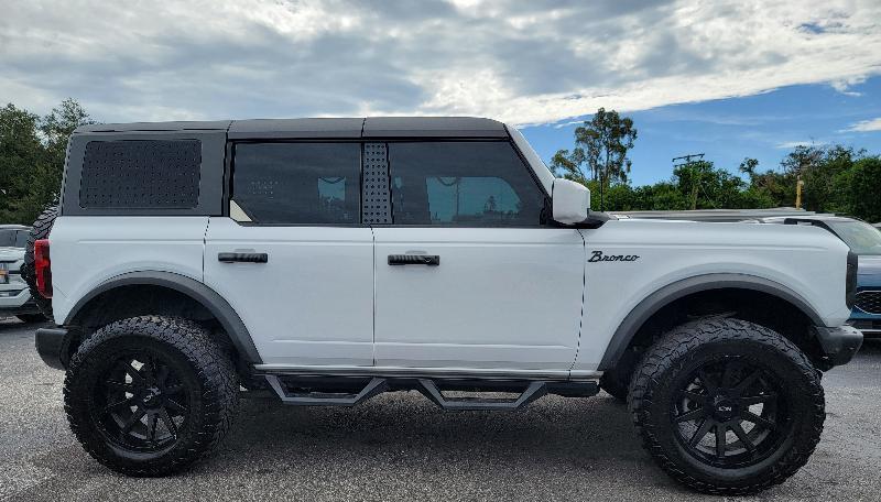 Ford Bronco Base 4-Door 2022
