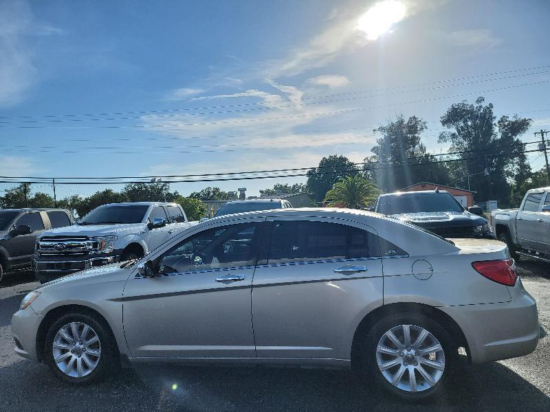 Chrysler 200 Limited 2013