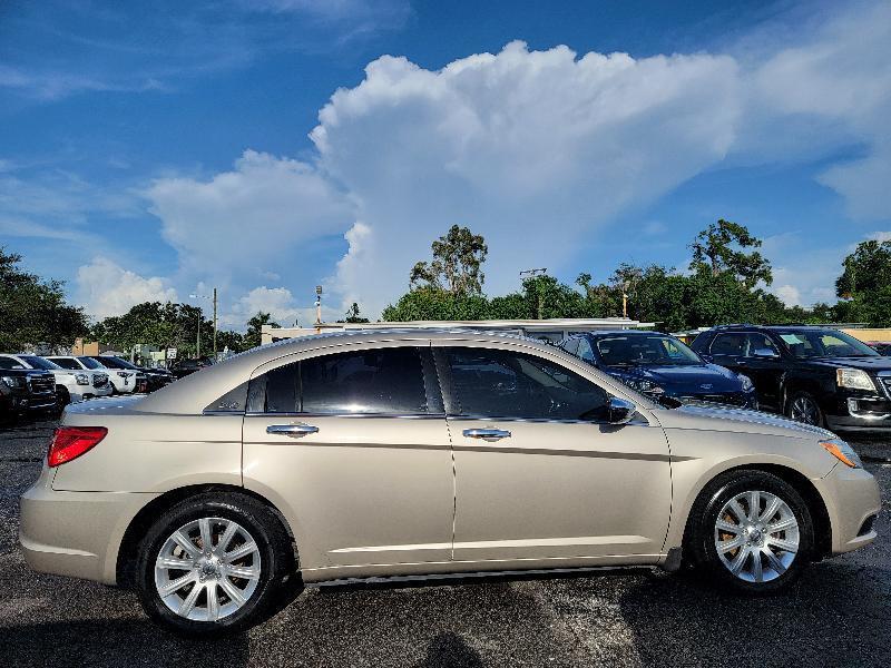 Chrysler 200 Limited 2013