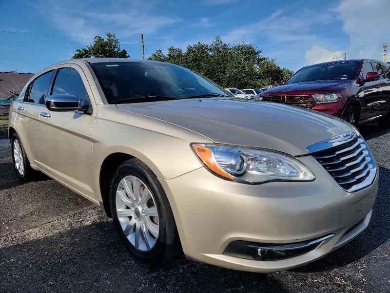 Chrysler 200 Limited 2013