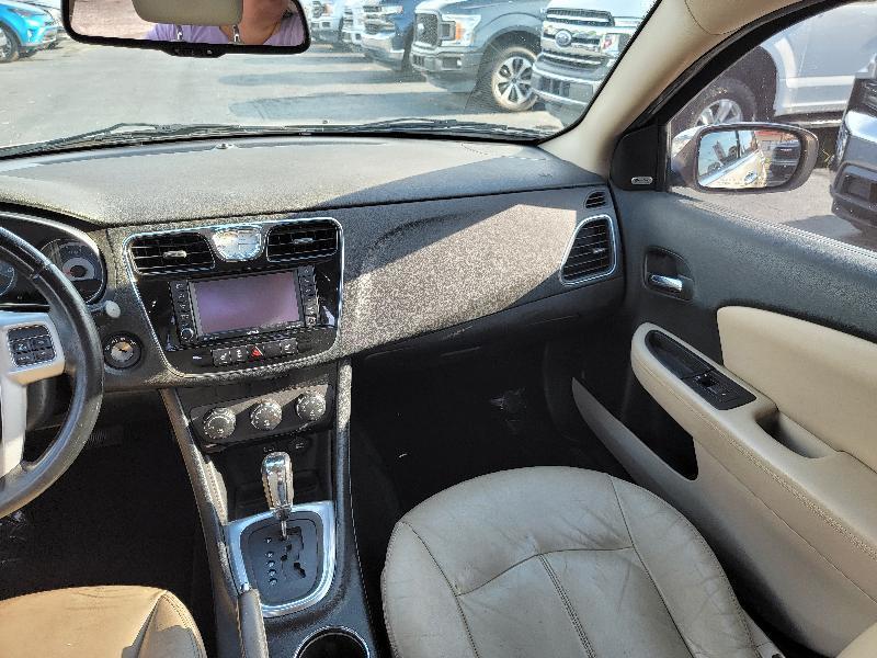 Chrysler 200 Limited 2013