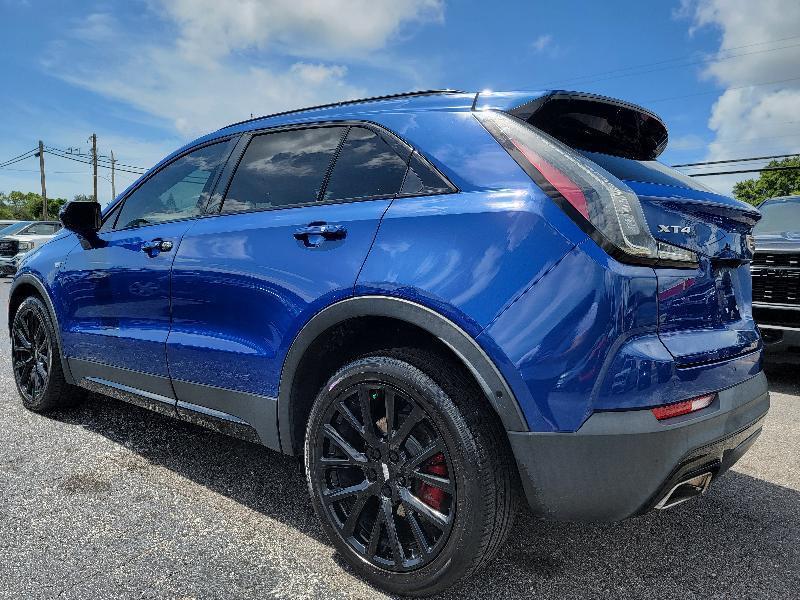 Cadillac XT4 FWD 4dr Sport 2021