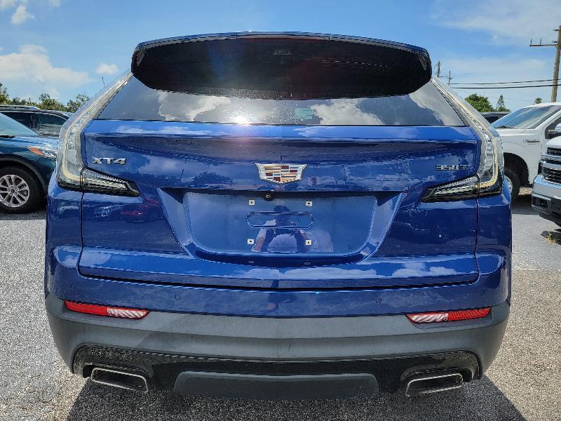 Cadillac XT4 FWD 4dr Sport 2021