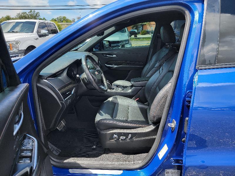 Cadillac XT4 FWD 4dr Sport 2021
