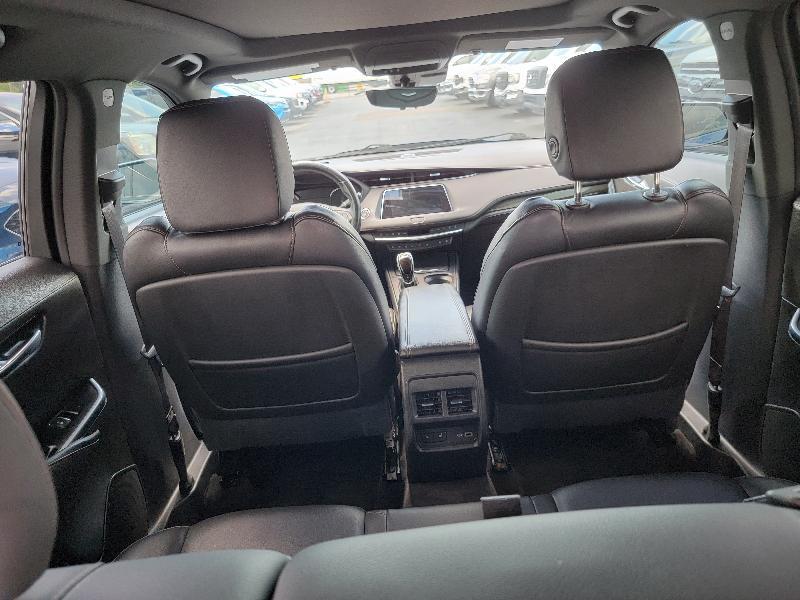 Cadillac XT4 FWD 4dr Sport 2021