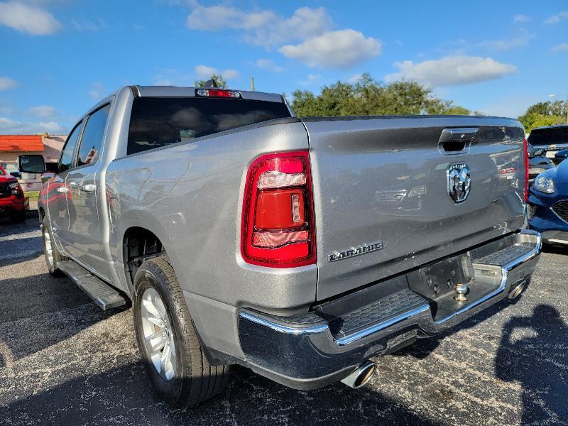 RAM 1500 Laramie Crew Cab SWB 2WD 2024