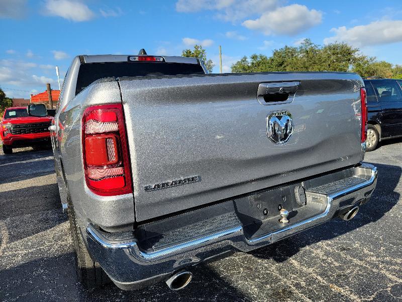 RAM 1500 Laramie Crew Cab SWB 2WD 2024