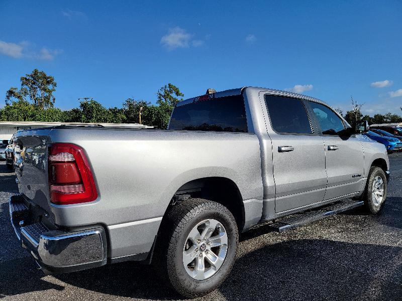 RAM 1500 Laramie Crew Cab SWB 2WD 2024