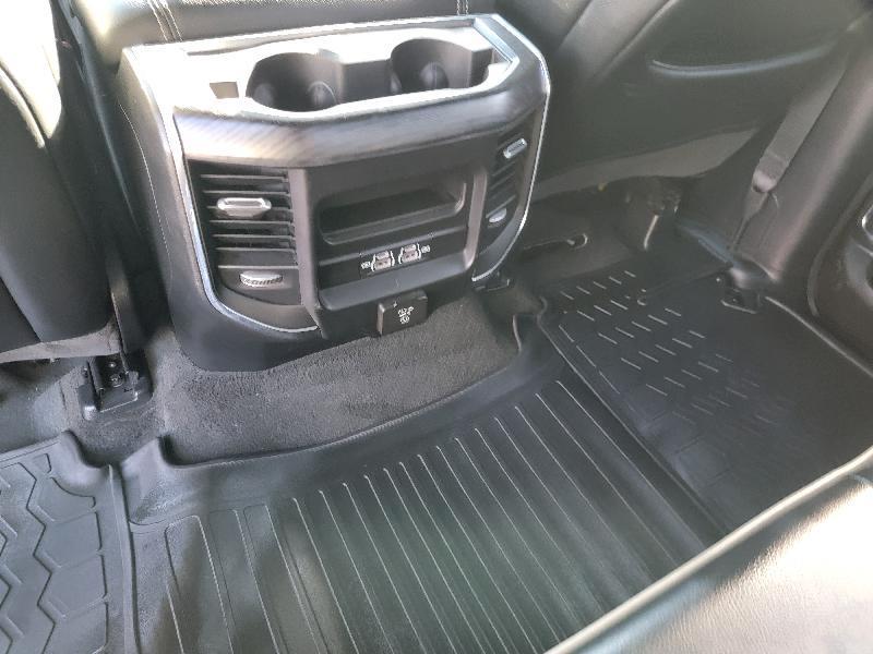 RAM 1500 Laramie Crew Cab SWB 2WD 2024
