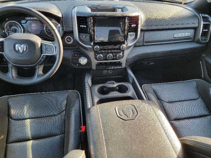 RAM 1500 Laramie Crew Cab SWB 2WD 2024