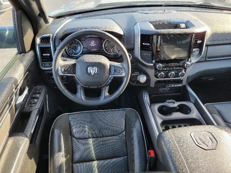 RAM 1500 Laramie Crew Cab SWB 2WD 2024