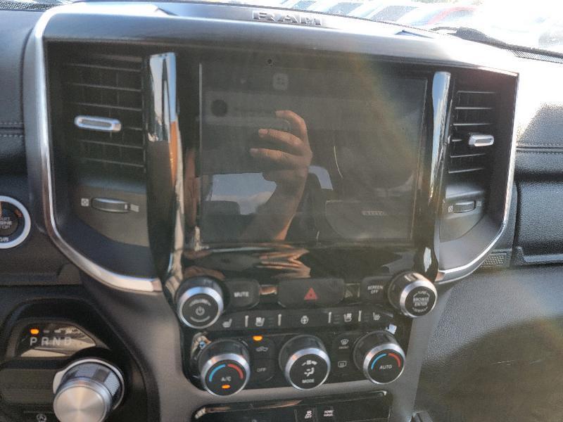 RAM 1500 Laramie Crew Cab SWB 2WD 2024