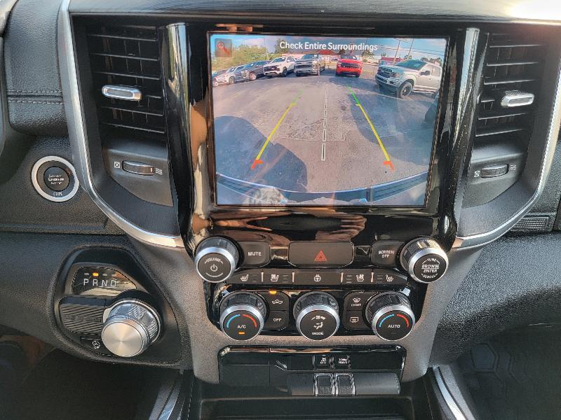 RAM 1500 Laramie Crew Cab SWB 2WD 2024