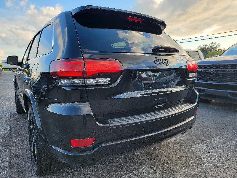 Jeep Grand Cherokee Laredo 2WD 2018
