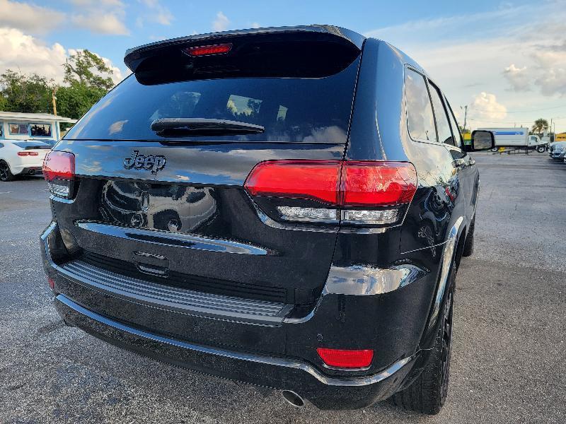 Jeep Grand Cherokee Laredo 2WD 2018