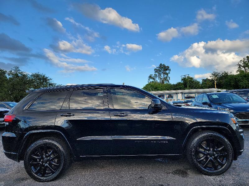 Jeep Grand Cherokee Laredo 2WD 2018