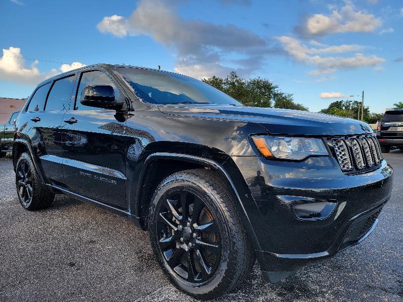 Jeep Grand Cherokee Laredo 2WD 2018