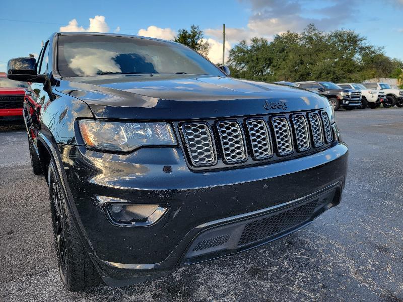 Jeep Grand Cherokee Laredo 2WD 2018