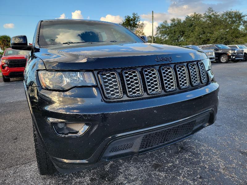 Jeep Grand Cherokee Laredo 2WD 2018