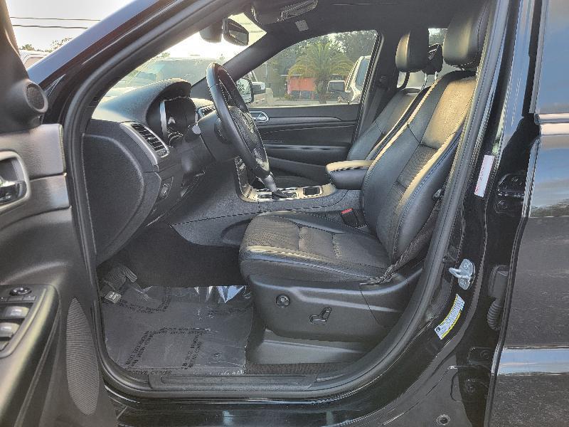 Jeep Grand Cherokee Laredo 2WD 2018