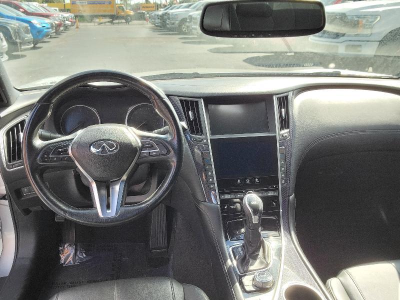 Infiniti Q60 2.0t AWD 2017