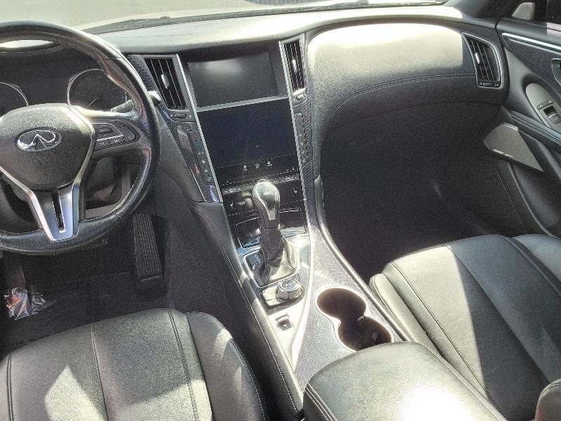 Infiniti Q60 2.0t AWD 2017