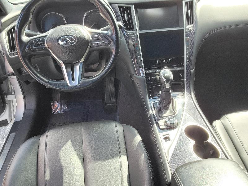 Infiniti Q60 2.0t AWD 2017