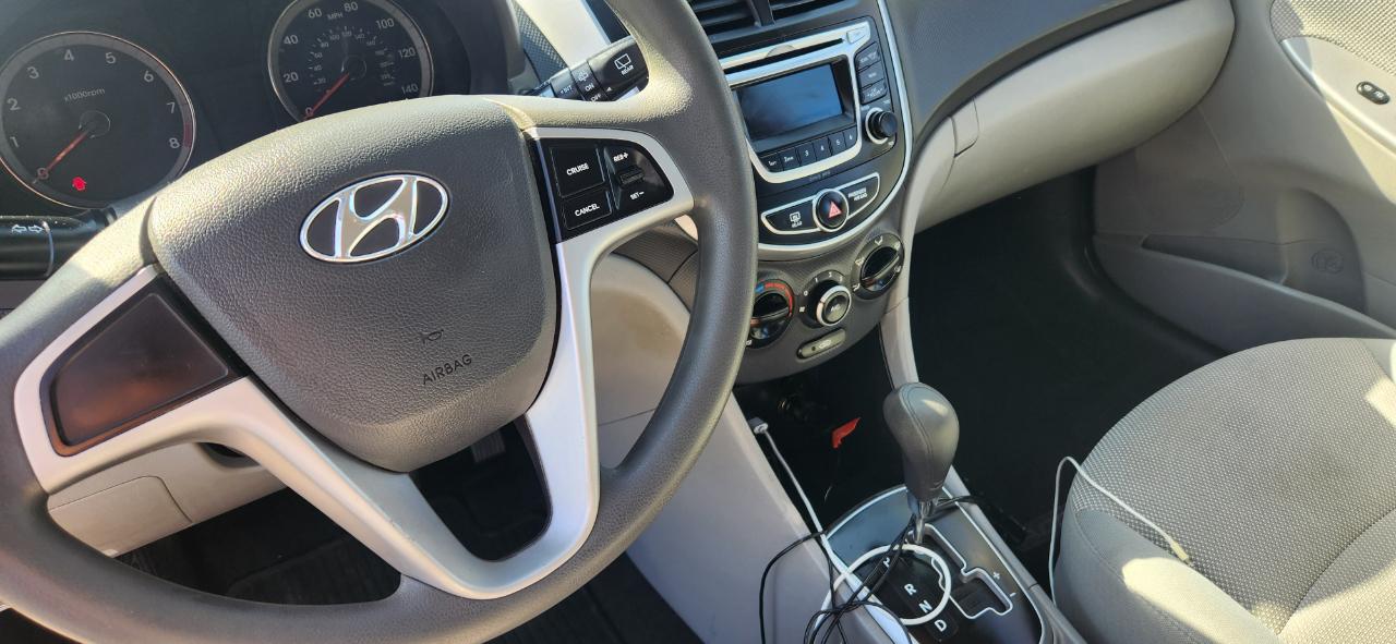 Hyundai Accent GS 5-Door 2014