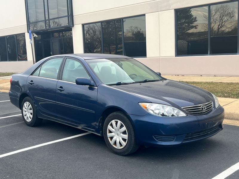 Toyota Camry LE 2005