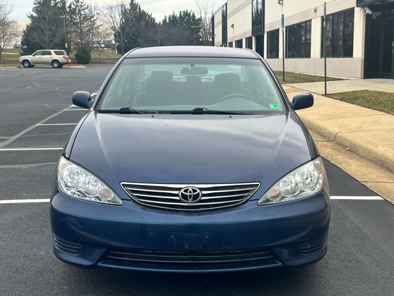 Toyota Camry LE 2005