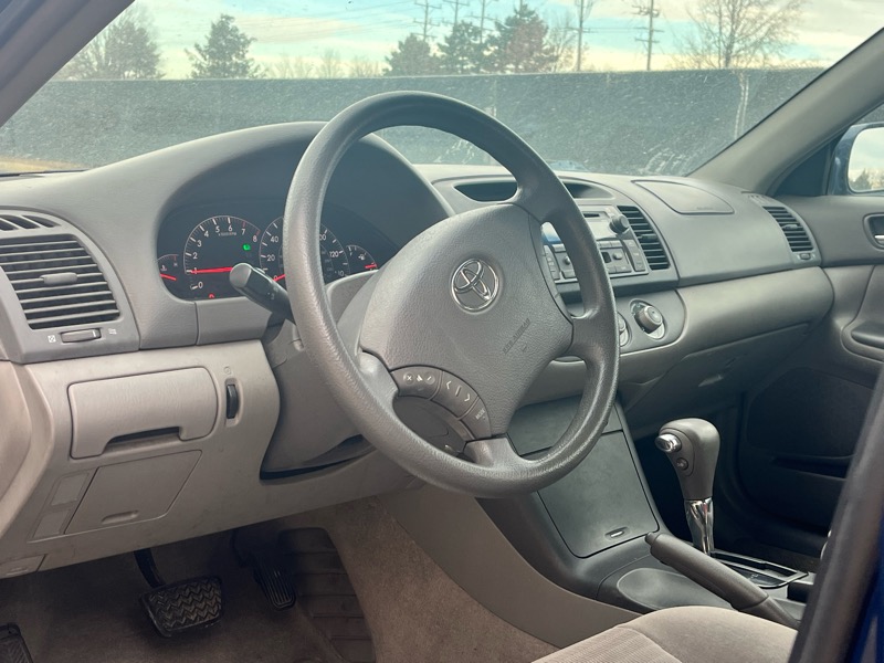 Toyota Camry LE 2005