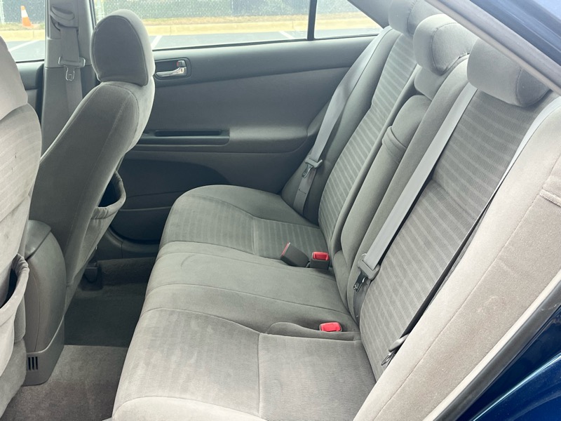 Toyota Camry LE 2005