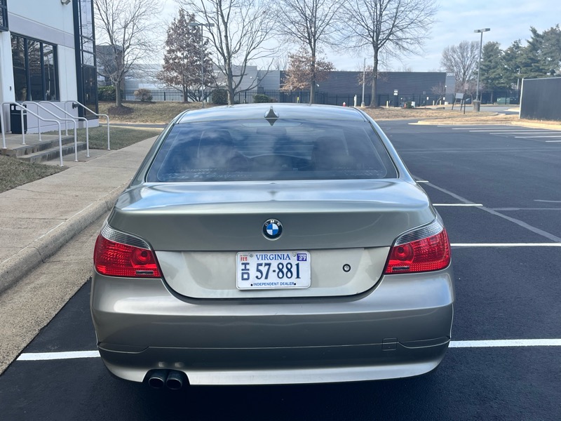 BMW 5-Series 525xi 2007