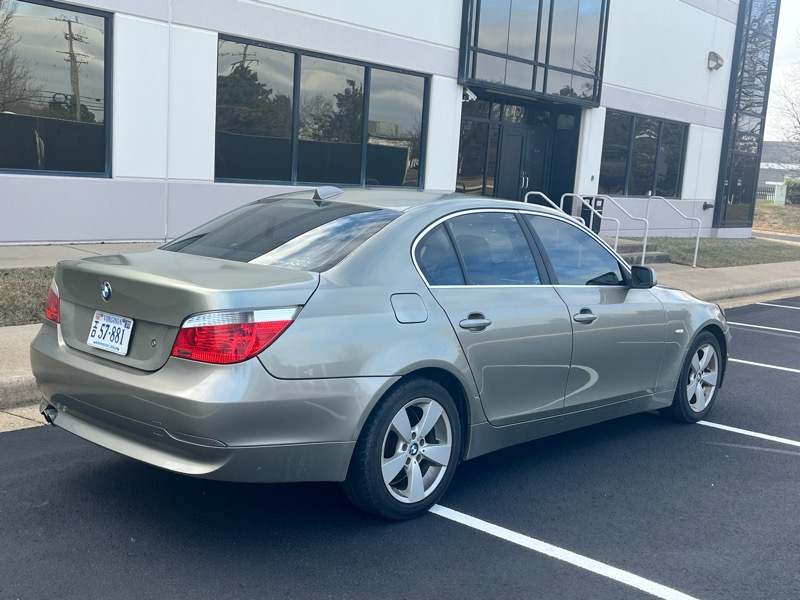 BMW 5-Series 525xi 2007