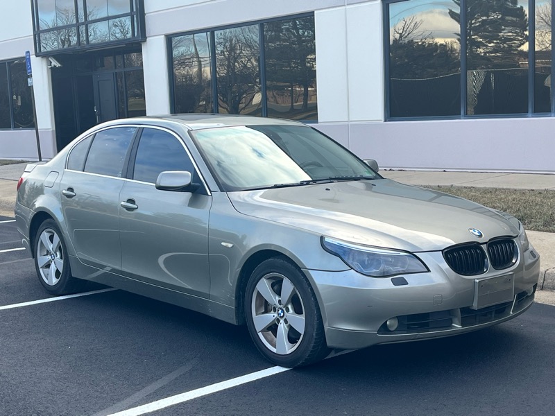 BMW 5-Series 525xi 2007