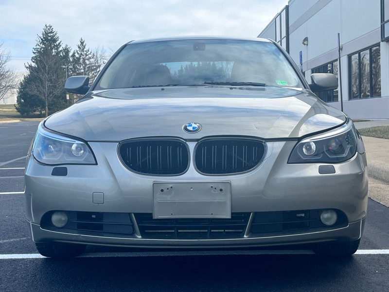 BMW 5-Series 525xi 2007