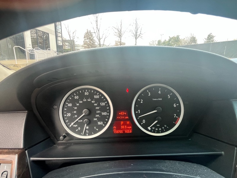 BMW 5-Series 525xi 2007