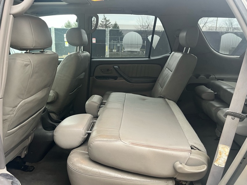 Toyota Sequoia Limited 4WD 2003