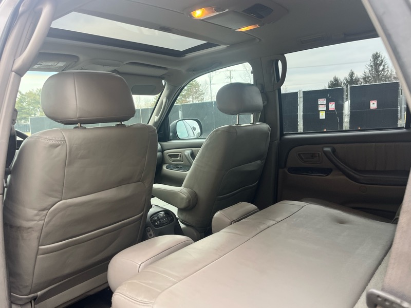 Toyota Sequoia Limited 4WD 2003