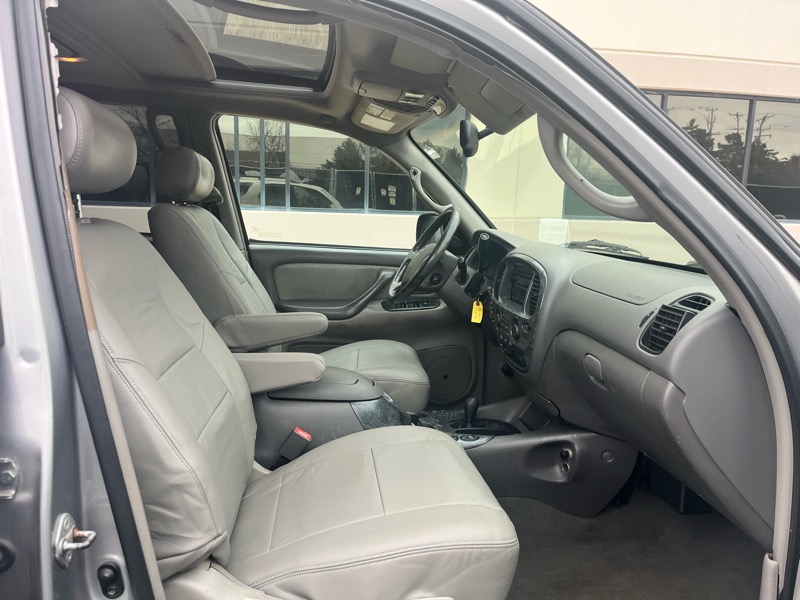 Toyota Sequoia Limited 4WD 2003