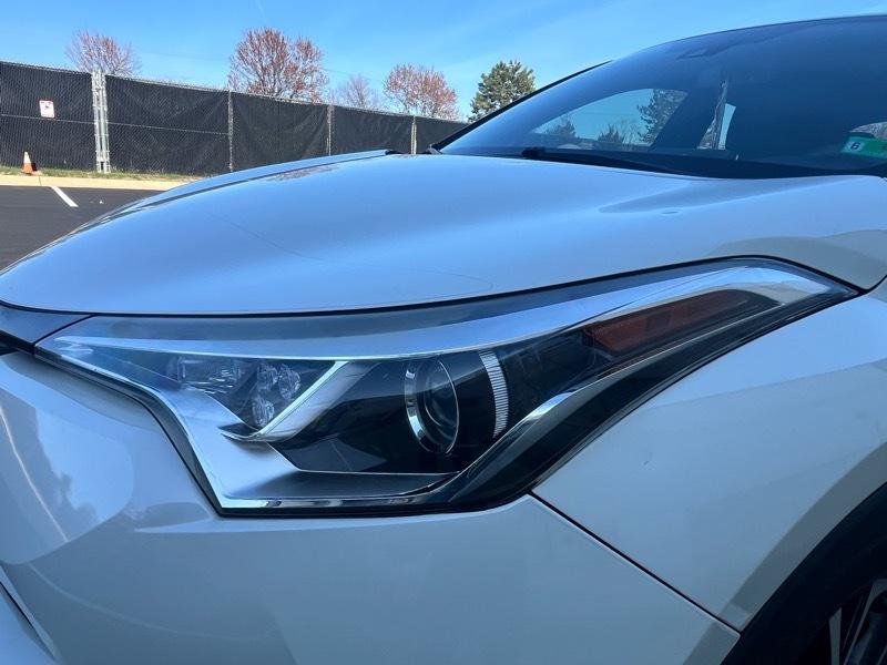 Toyota C-HR XLE 2018