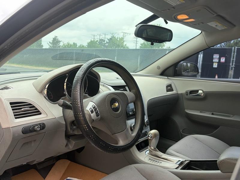 Chevrolet Malibu LS 2010