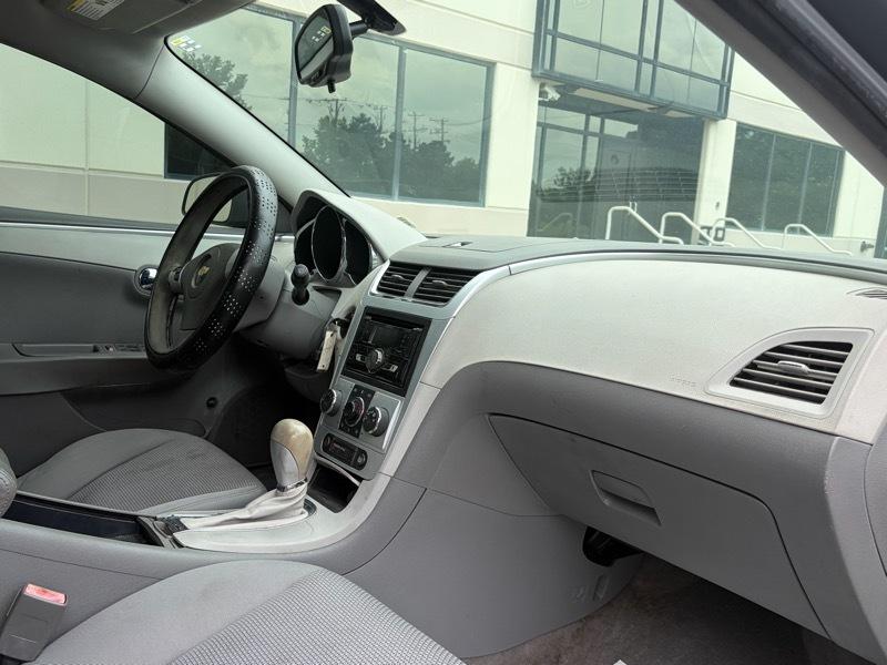 Chevrolet Malibu LS 2010