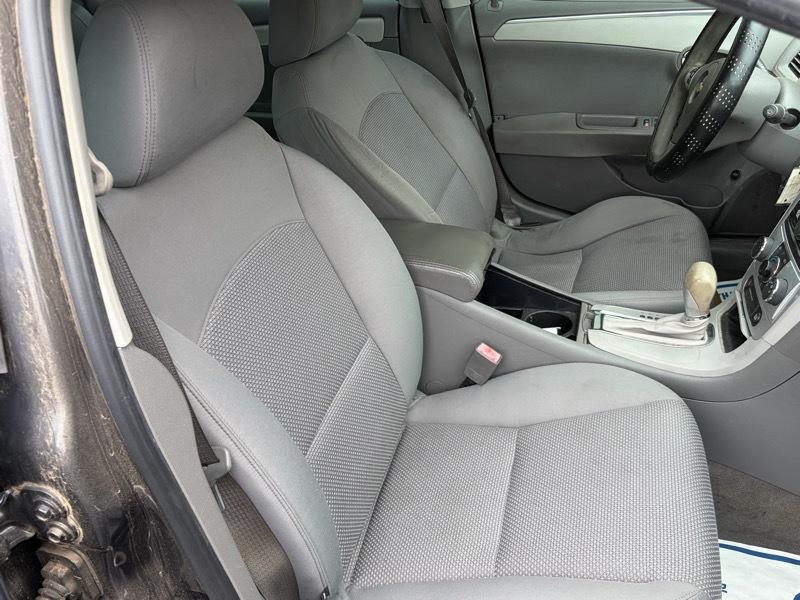 Chevrolet Malibu LS 2010