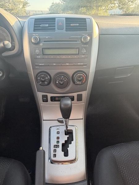 Toyota Corolla S 4-Speed AT 2010