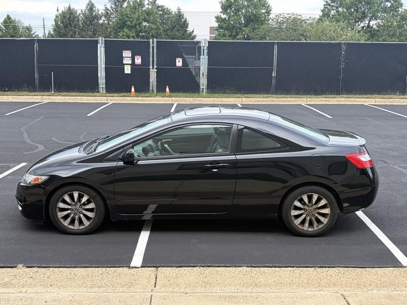 Honda Civic EX-L Coupe 5-Speed AT with Navigation 2010